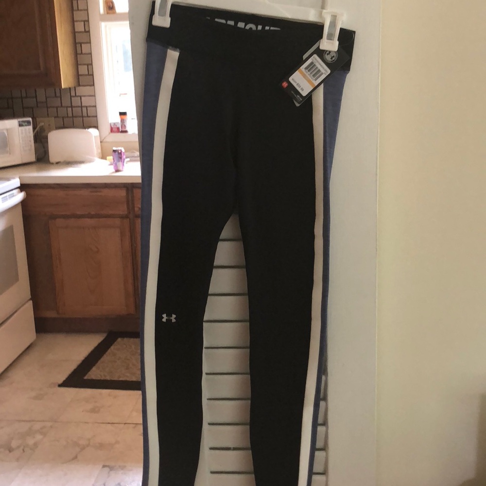 Under Armour NEW small/petite leggings